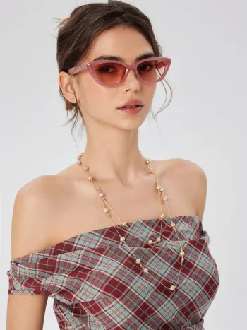 CAT-EYE SUNGLASSES