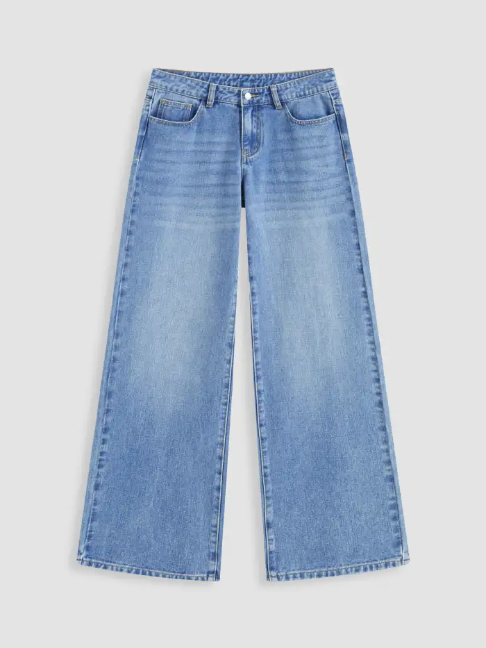 Mid-Rise  Straight Leg w/ Foldover Cuff 
