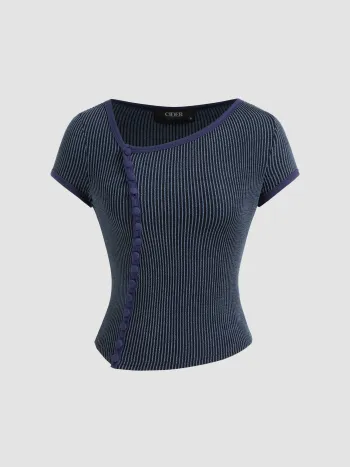T-Shirt rayé boutonné avec col asymétrique