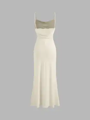Maxi abito con scollo a cappuccio e increspatura senza schienale