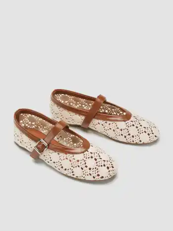 Florale gewebte & Kunstleder-Flachschuhe mit einstellbaren Riemen