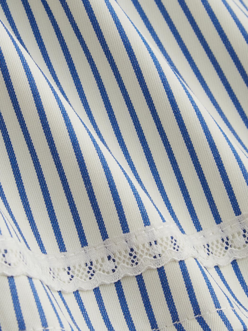 Cotton-blend U-neckline Stripe Lace Trim Cami Top & Mid Rise Elastic Waist Shorts Loungewear Set
