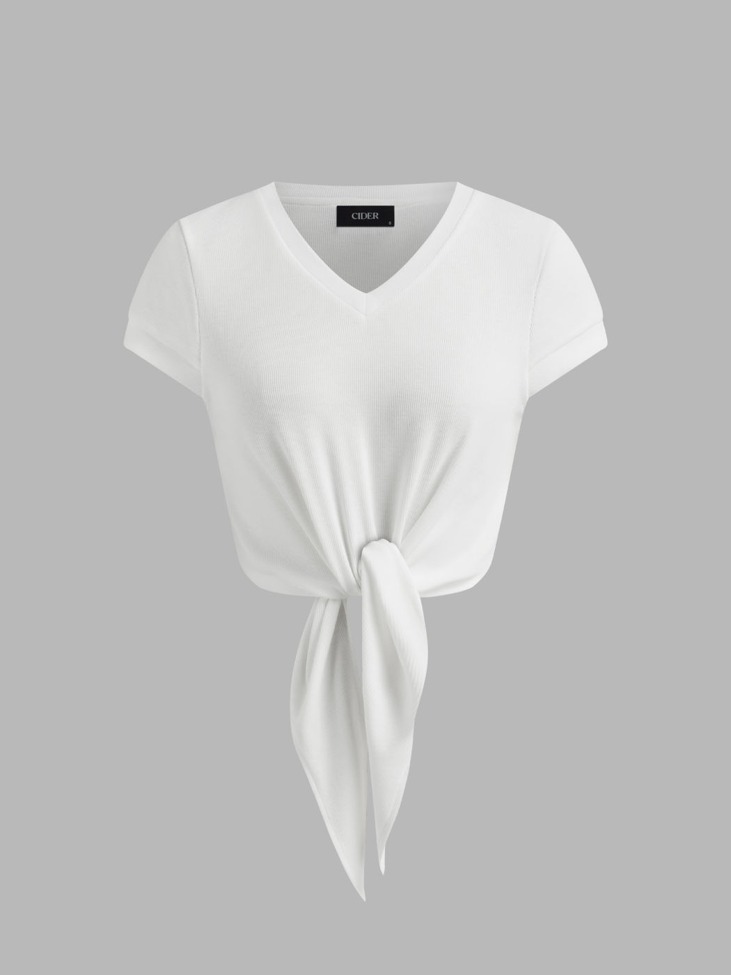 T-shirt corta con nodo e scollo a V