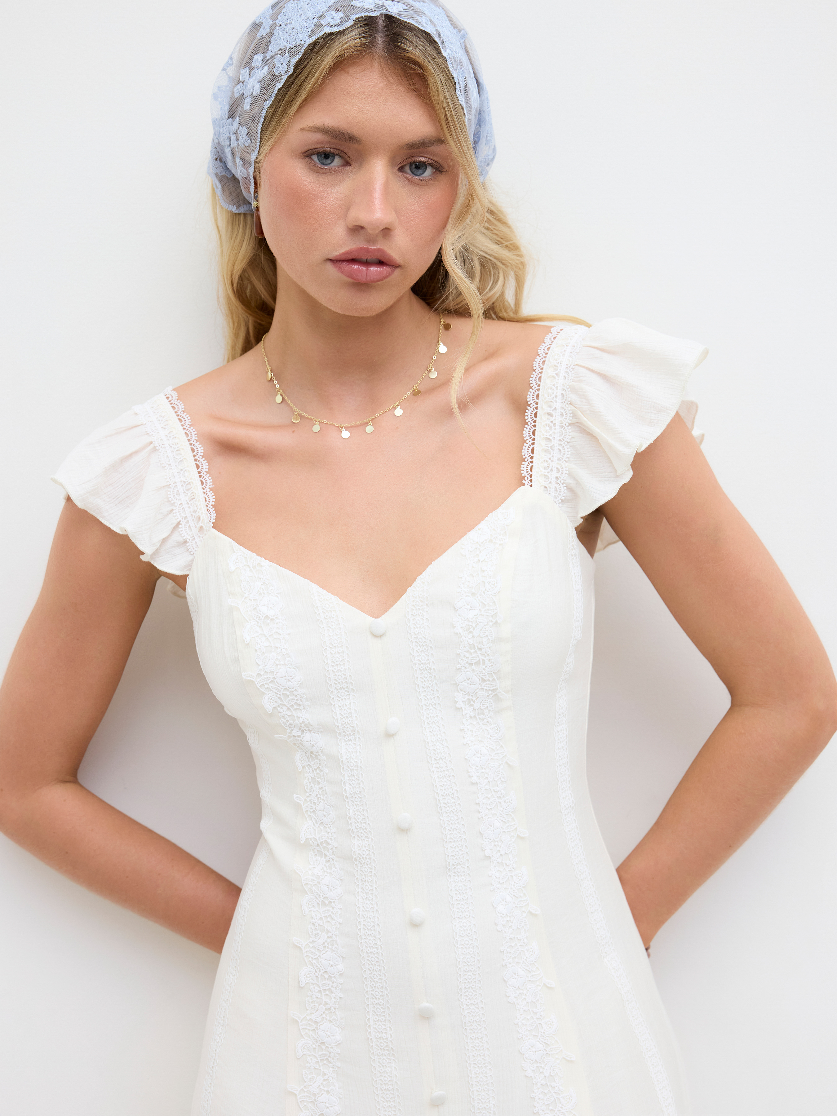 Sweetheart Neckline Applique Split Ruffle Hem Midi Dress