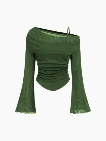 T-Shirt mit asymmetischem Halsrand, gerafften Seiten und Salatrand