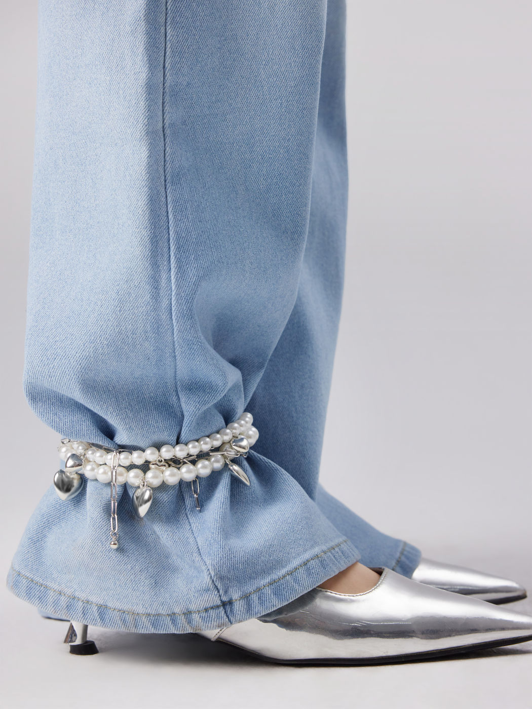 DOUBLE LAYERED HEART PENDANT & FAUX PEARL BEAD CHAIN ANKLET