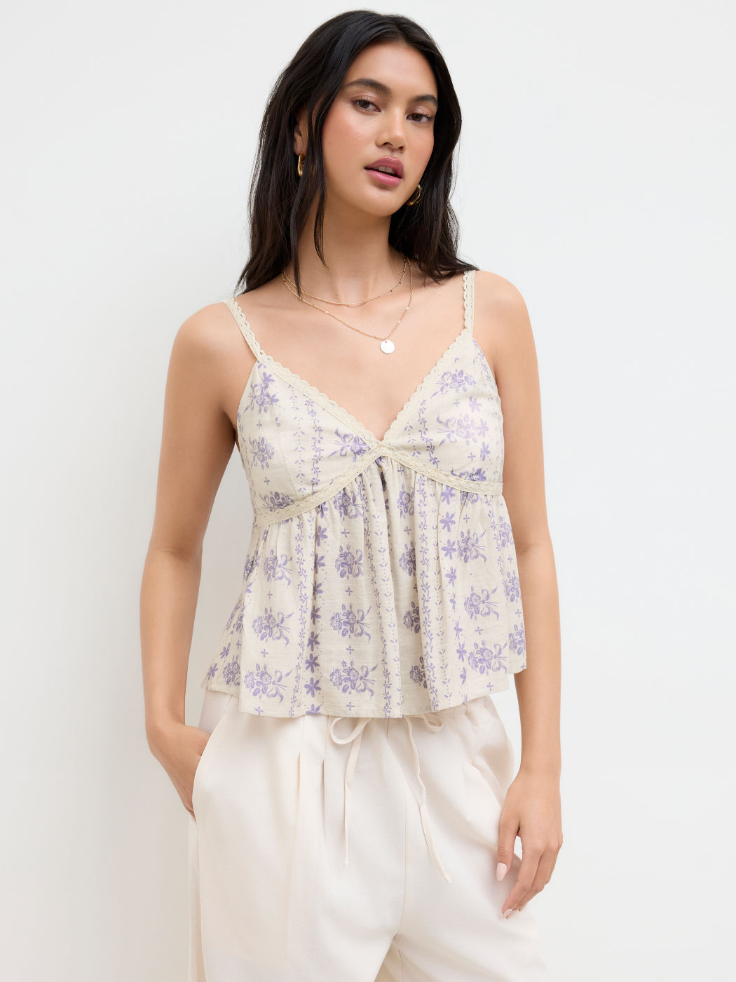 Linen-blend V-neck Floral Lace Trim Ruffle Tank Top