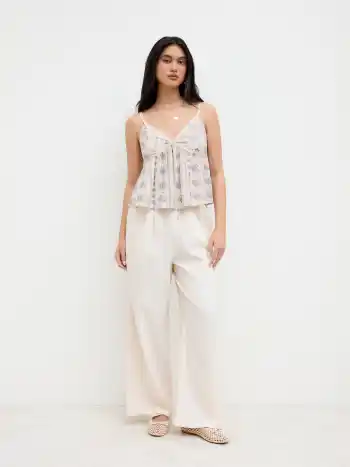 Linen-blend V-neck Floral Lace Trim Ruffle Tank Top