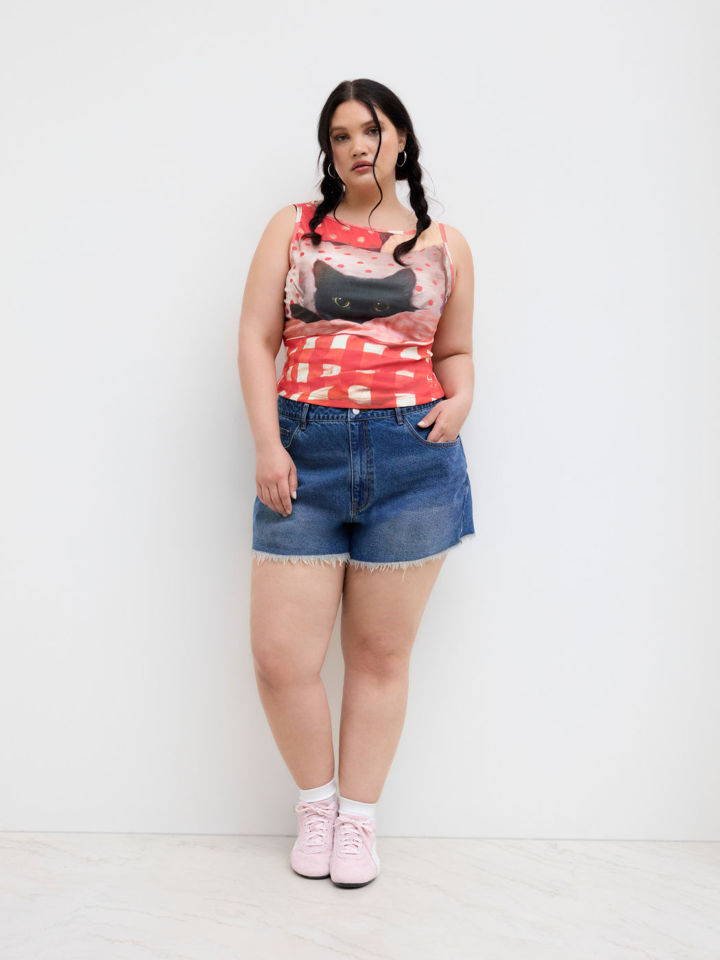 Cider Denim Mid-Rise Raw-Hem Mikro-Shorts Kurve & Plus