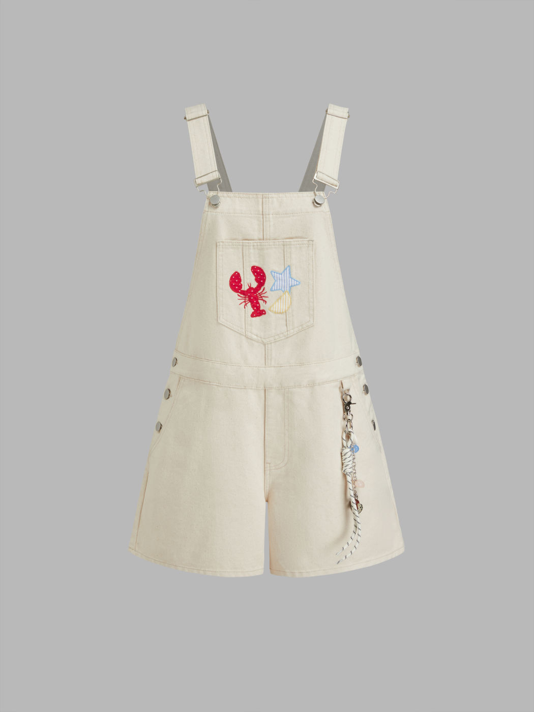 Jeans-Romper mit Hummer- und Stern-Applikationen und Anhänger