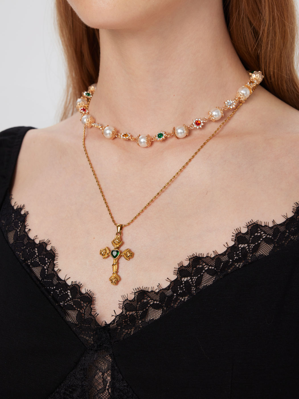 HEART & FLOWER DECOR CROSS PENDANT 18K GOLD PLATED STAINLESS STEEL NECKLACE
