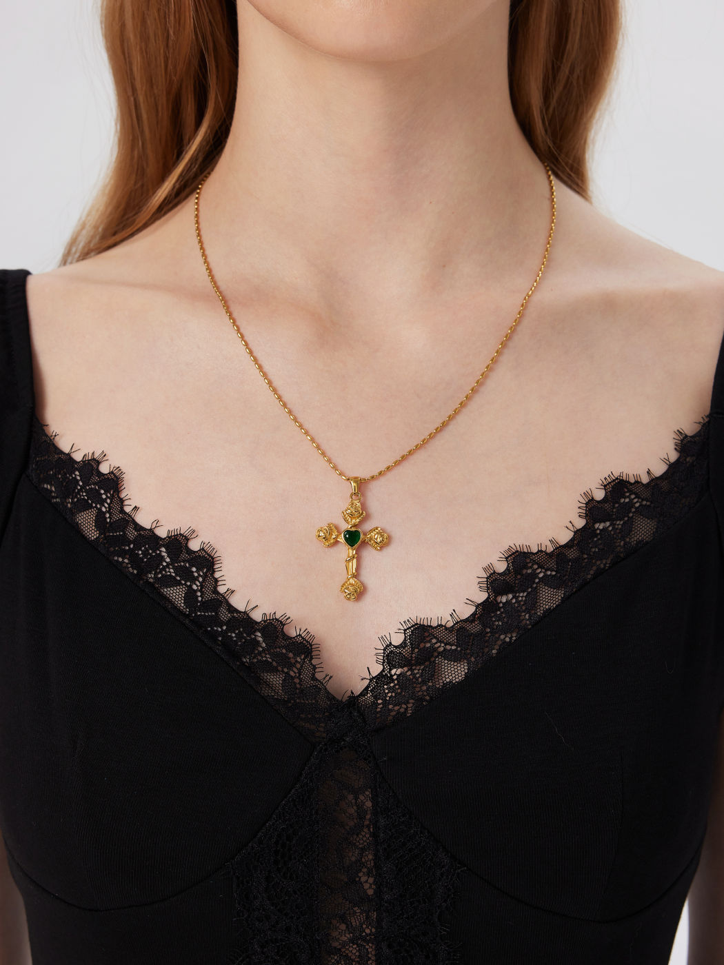 HEART & FLOWER DECOR CROSS PENDANT 18K GOLD PLATED STAINLESS STEEL NECKLACE