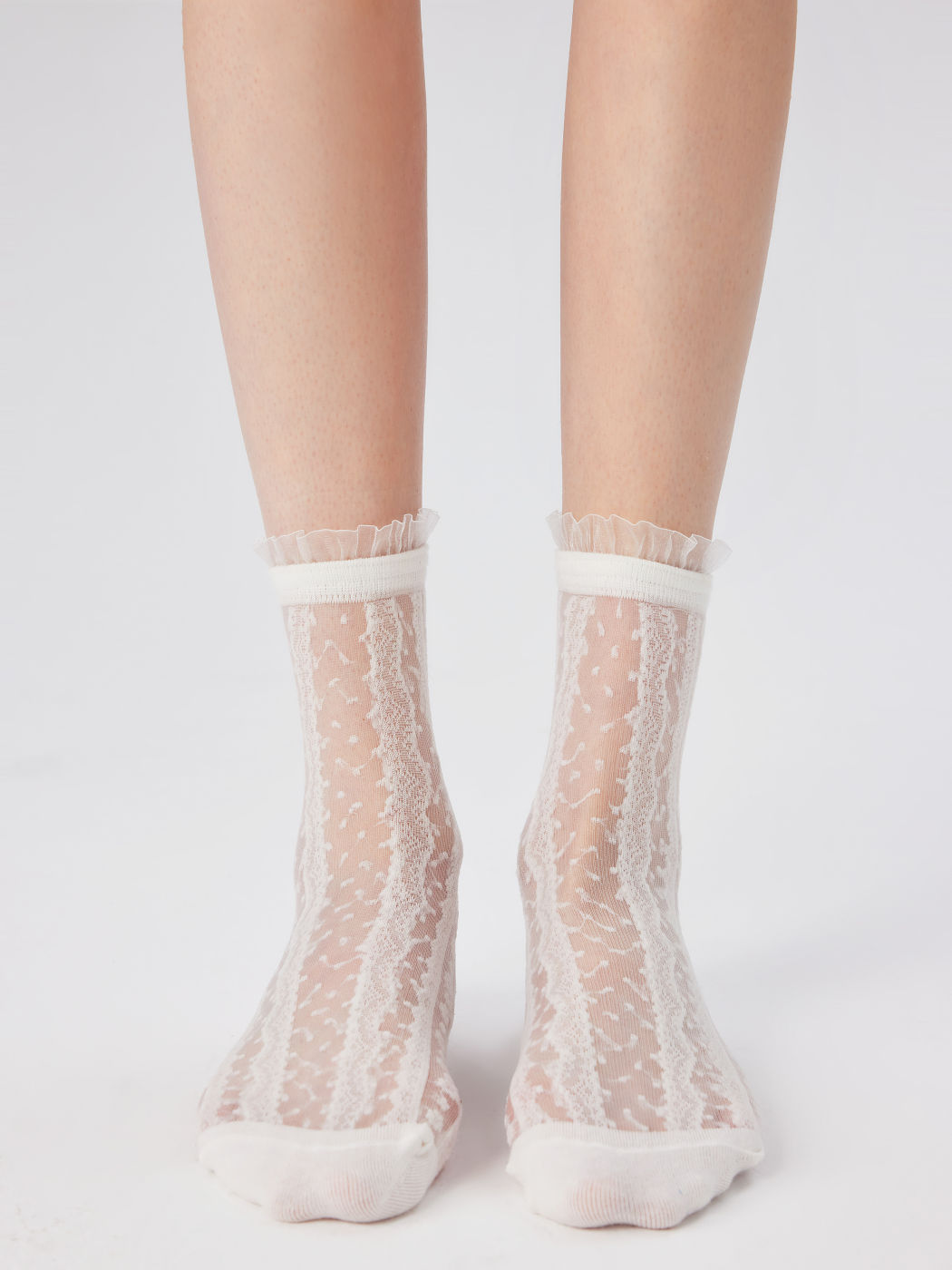 JACQUARD & LACE CREW SOCKS