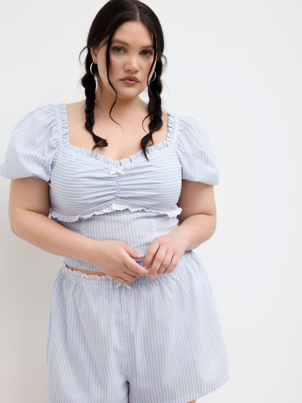 Cotton-blend  Sweetheart Stripe Bowknot Top & Mid Rise Broderie Anglaise Trim Shorts Set Curve & Plus