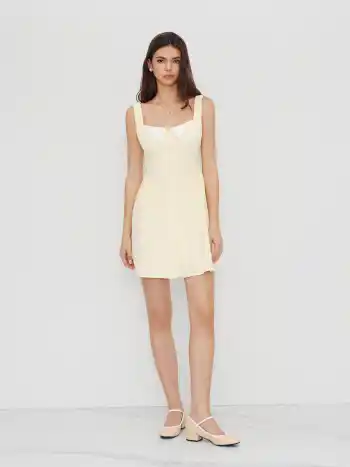 Robe courte rayée en coton mélangé avec col carré et volants