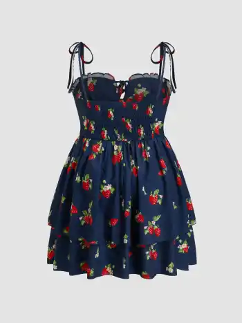Robe courte en tissu floral avec volants, nœud et empilement Curve & Plus