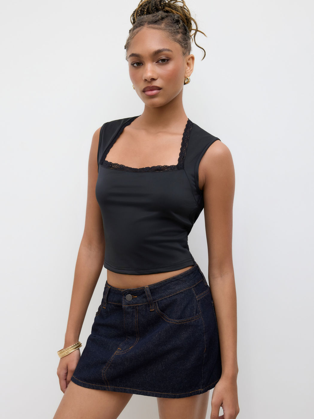 Lace Trim Backless Knotted Tank Top