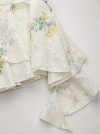 Lace Low Rise Floral Ruffle Hem Mini Skirt