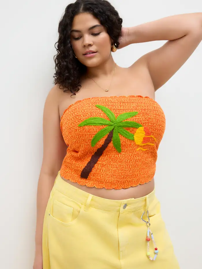 Halter Neckline Floral Graphic Contrasting Binding Cami Top Curve & Plus