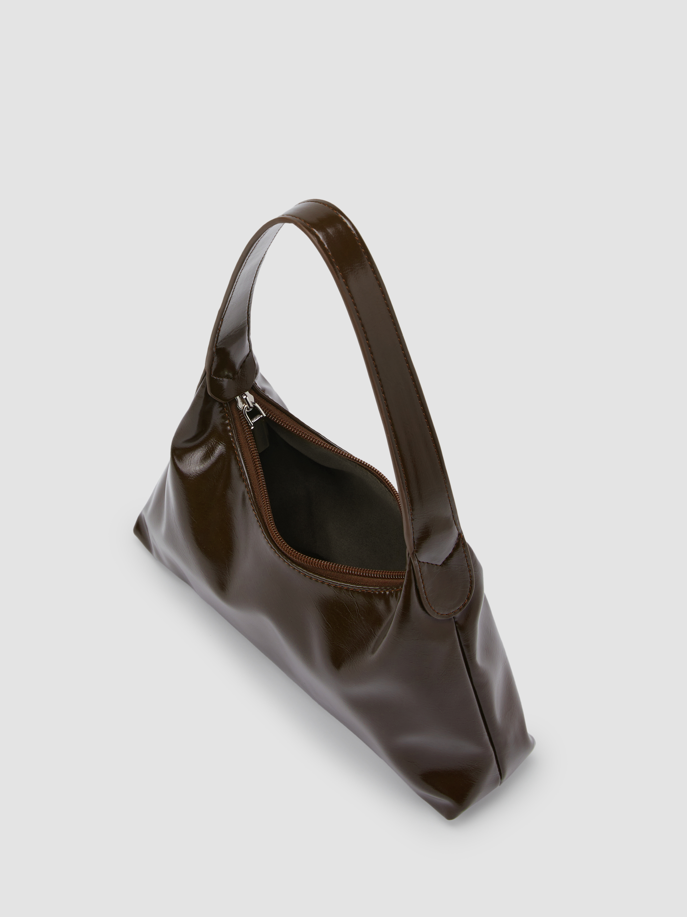 GLOSSY SHOULDER BAG