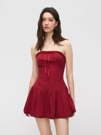 Baumwollenes geknotetes Shirred-Bandeau-Minikleid