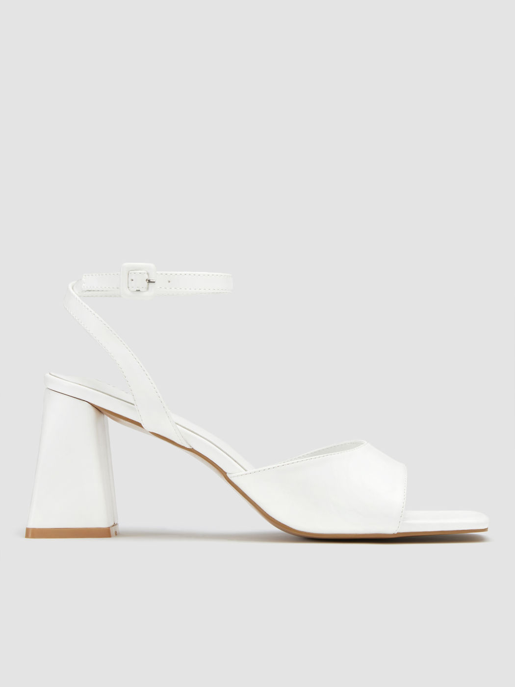 ANKLE STRAP CHUNKY HEEL SANDALS