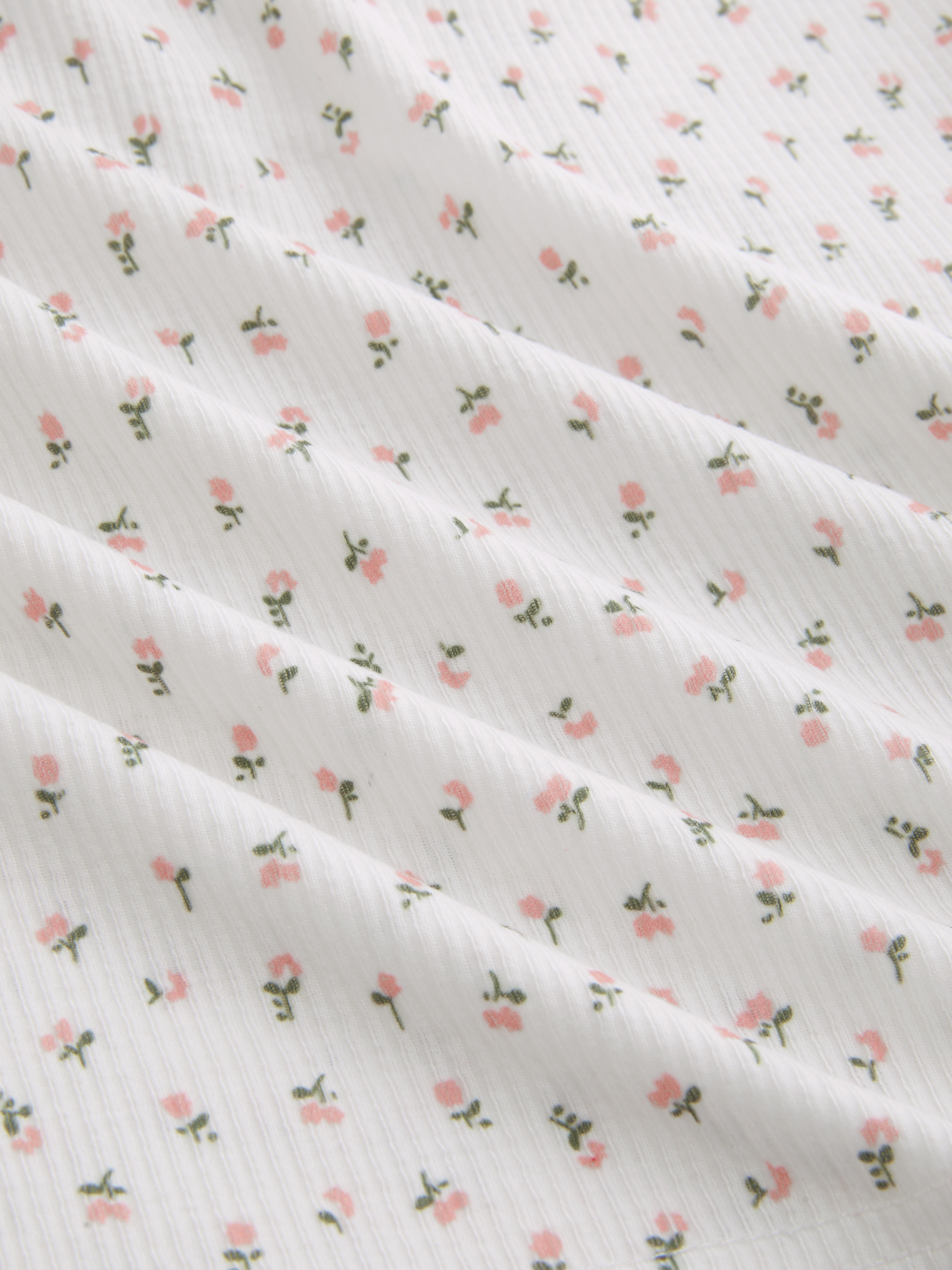 U-neckline Ditsy Floral Bowknot Tee