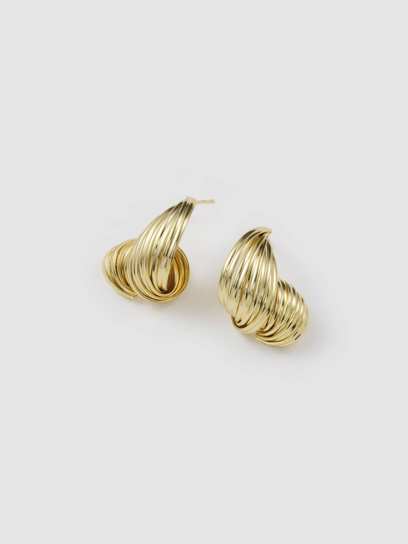 TWISTED STUD EARRINGS
