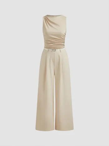 Gewebter Jumpsuit mit Bootshals, einfarbig und geriffelt, mit Gürtel