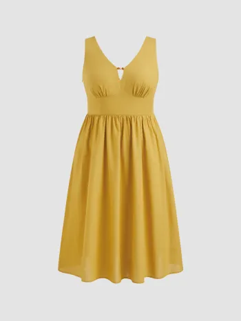 Linen-blend V-neck Beaded Cut Out Ruffle Midi Dress Curve & Plus