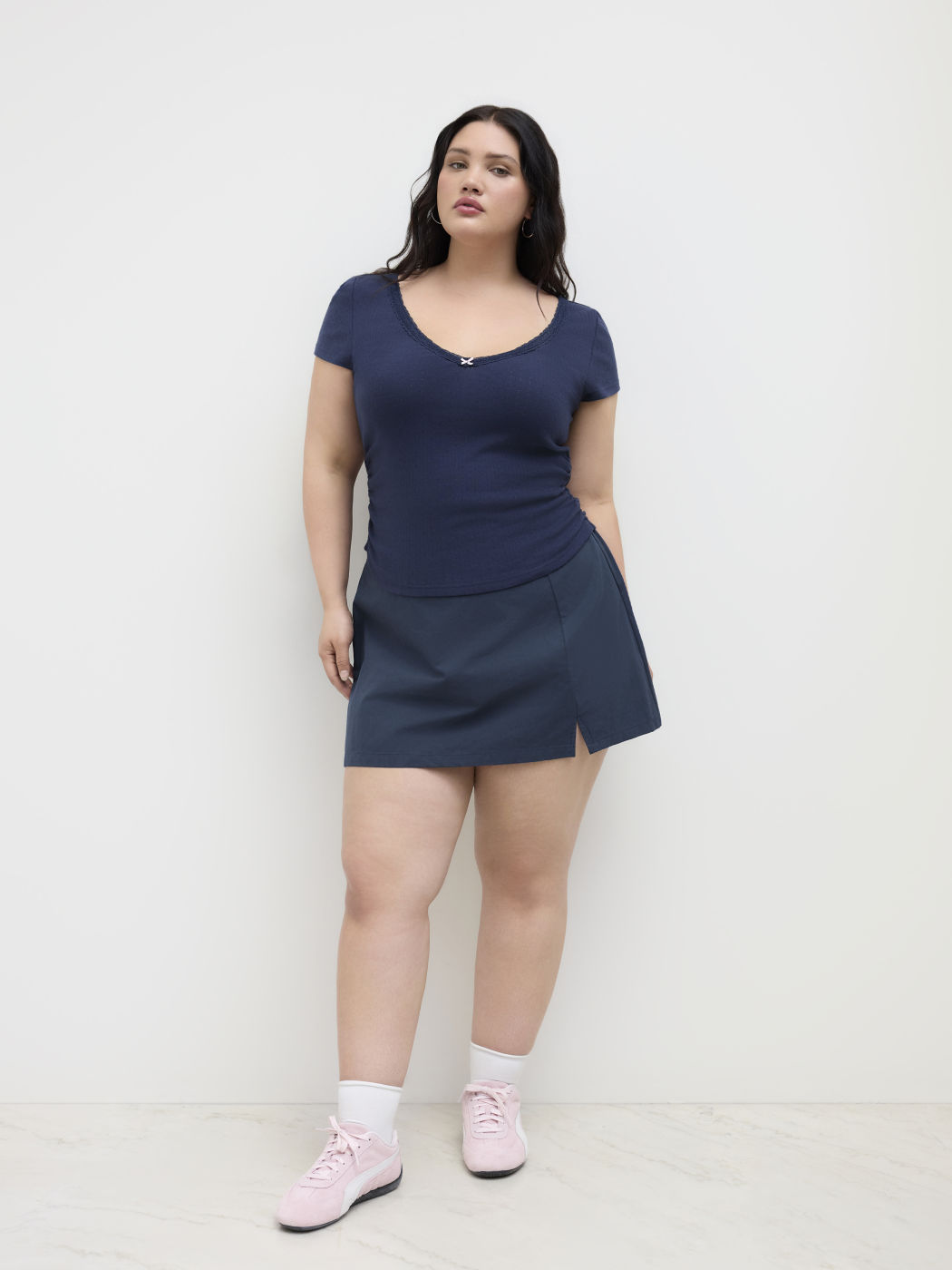 100% Cotton V-neck Lace Trim Bowknot Ruched Tee Curve & Plus