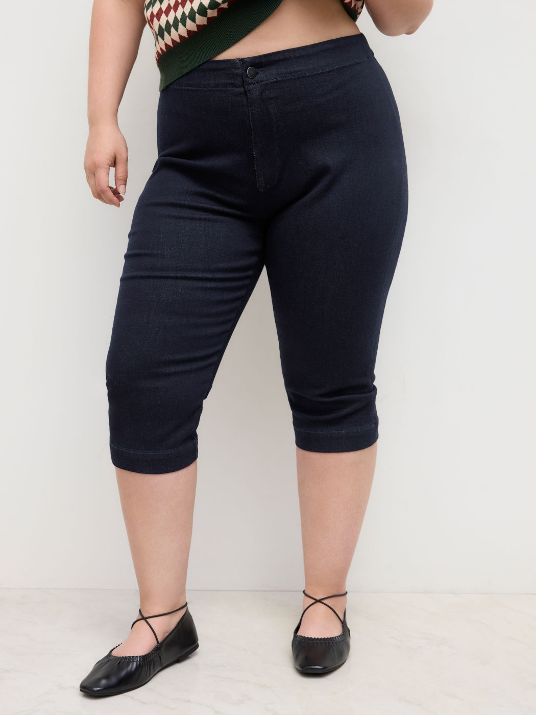 High Stretch Denim Mid Rise Straight Leg Capri Jeans Curve & Plus