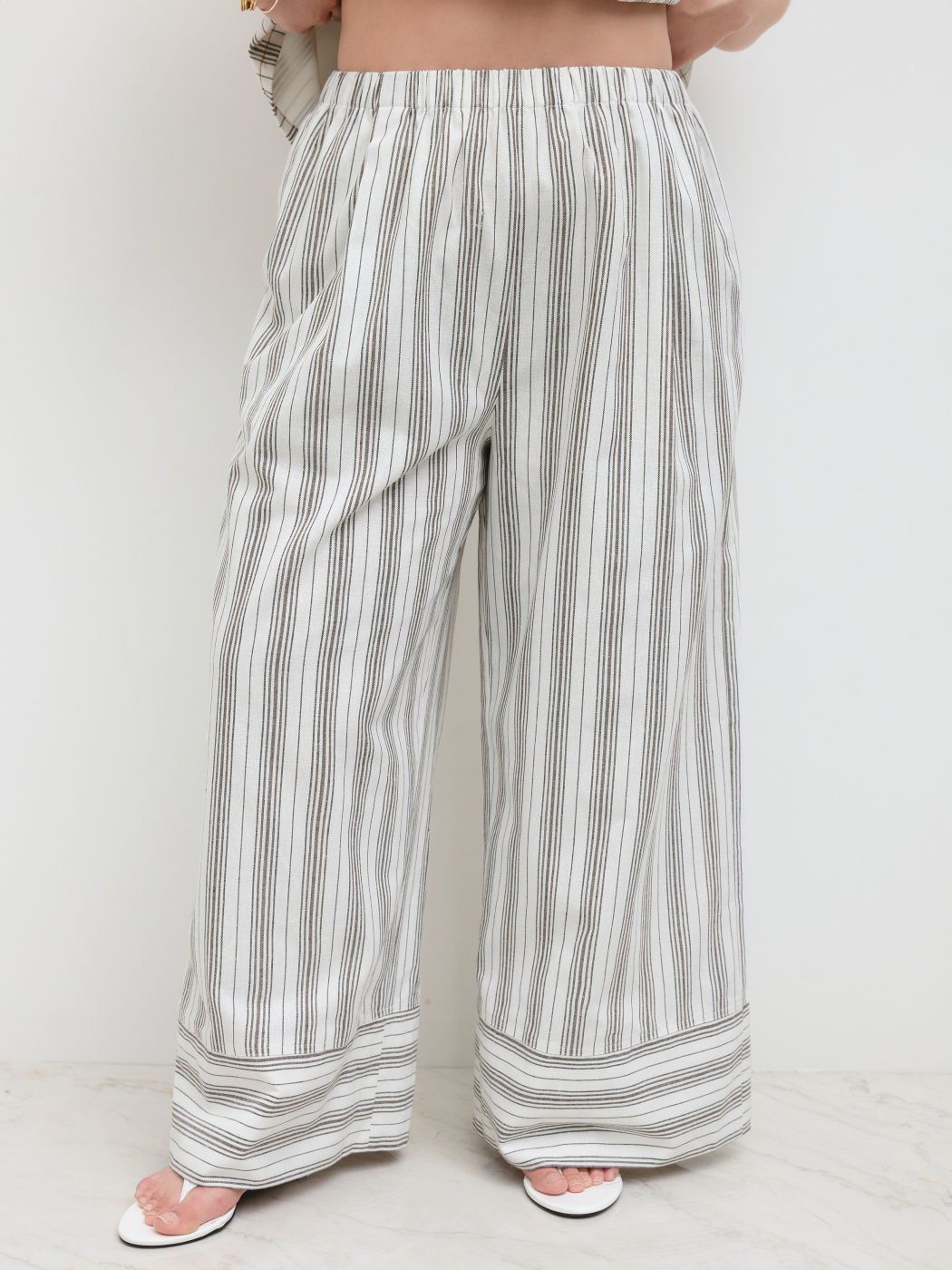 Pantaloni Curvy & Plus a Righe a Vita Media con Elastico in Vita in Misto Lino