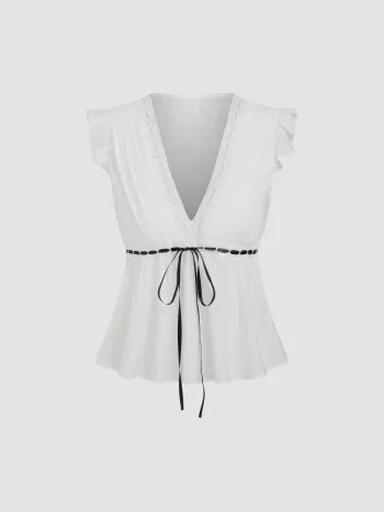 V-Ausschnitt, geknotete Spitzen-Tank-Top mit Salatrand