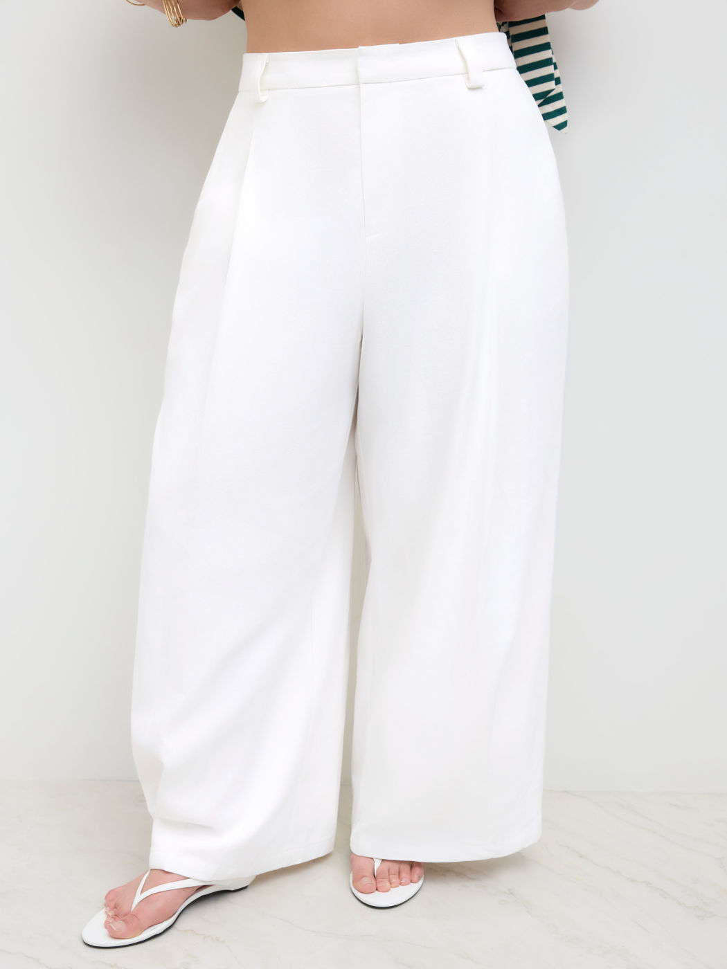 100% Cotton Mid Rise Pleated Barrel-leg Trousers Curve & Plus