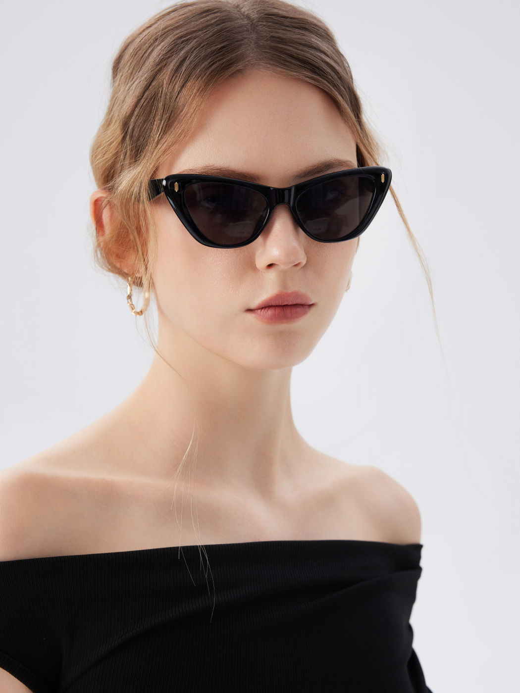 CAT-EYE FASHION GLASSES