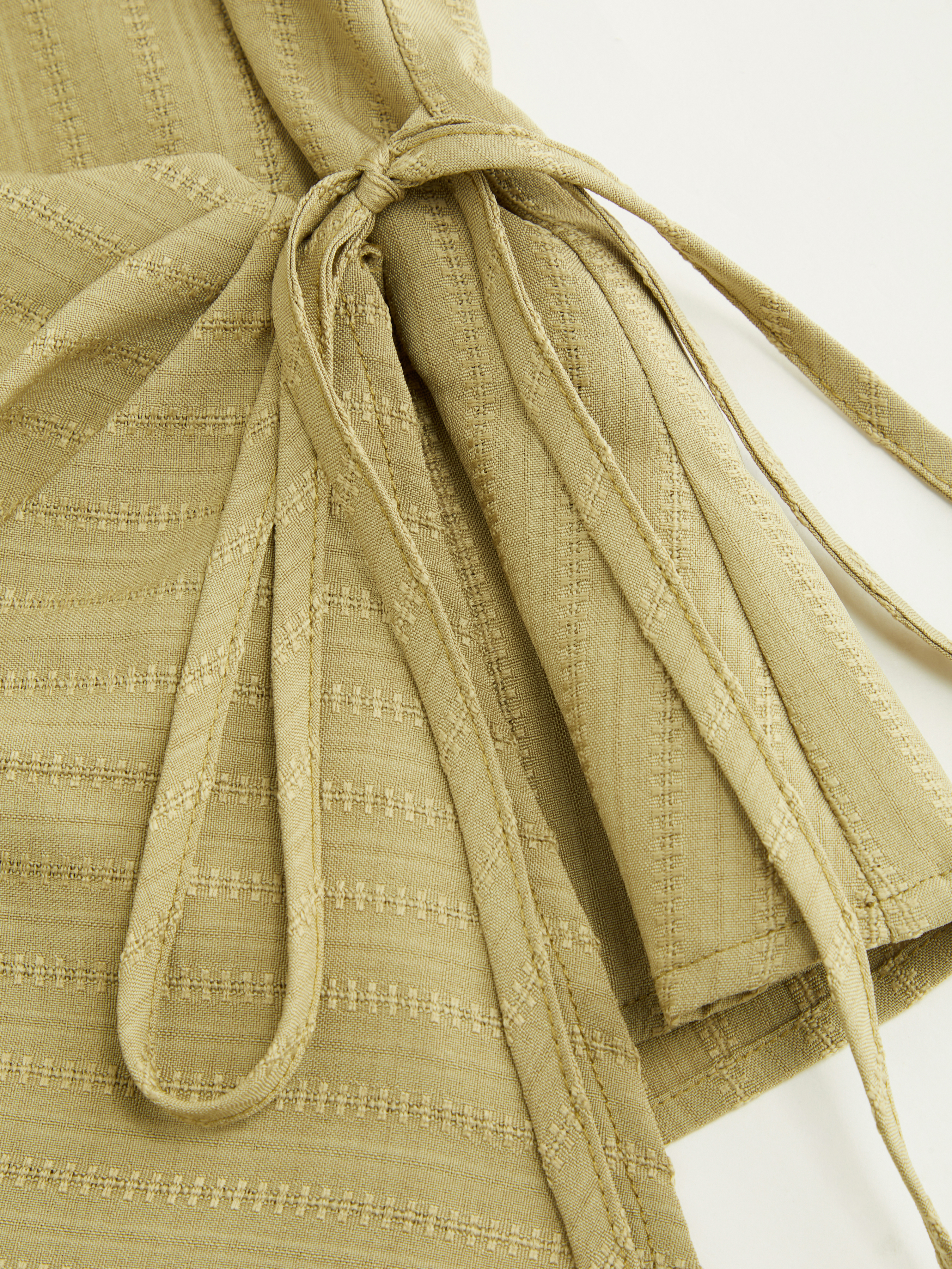 Stand Collar Texture Ruched Knotted Tank Top