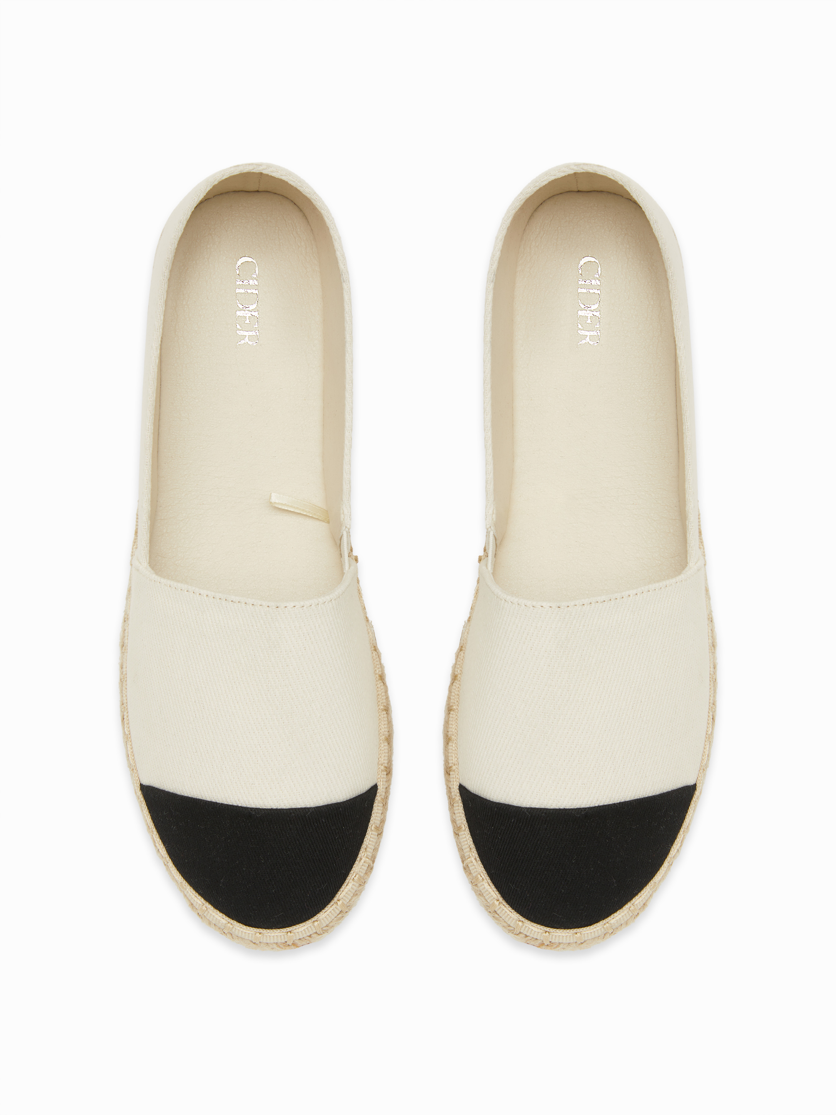 TWO-TONE FISHERMAN FLATS