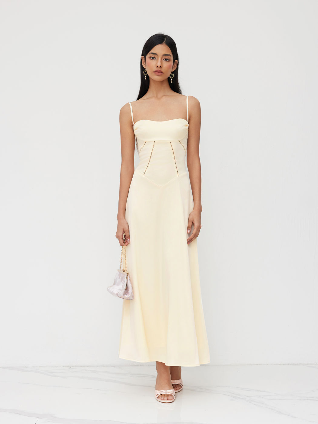 Satin Maxikleid mit Schnürung und Knoten am Rücken