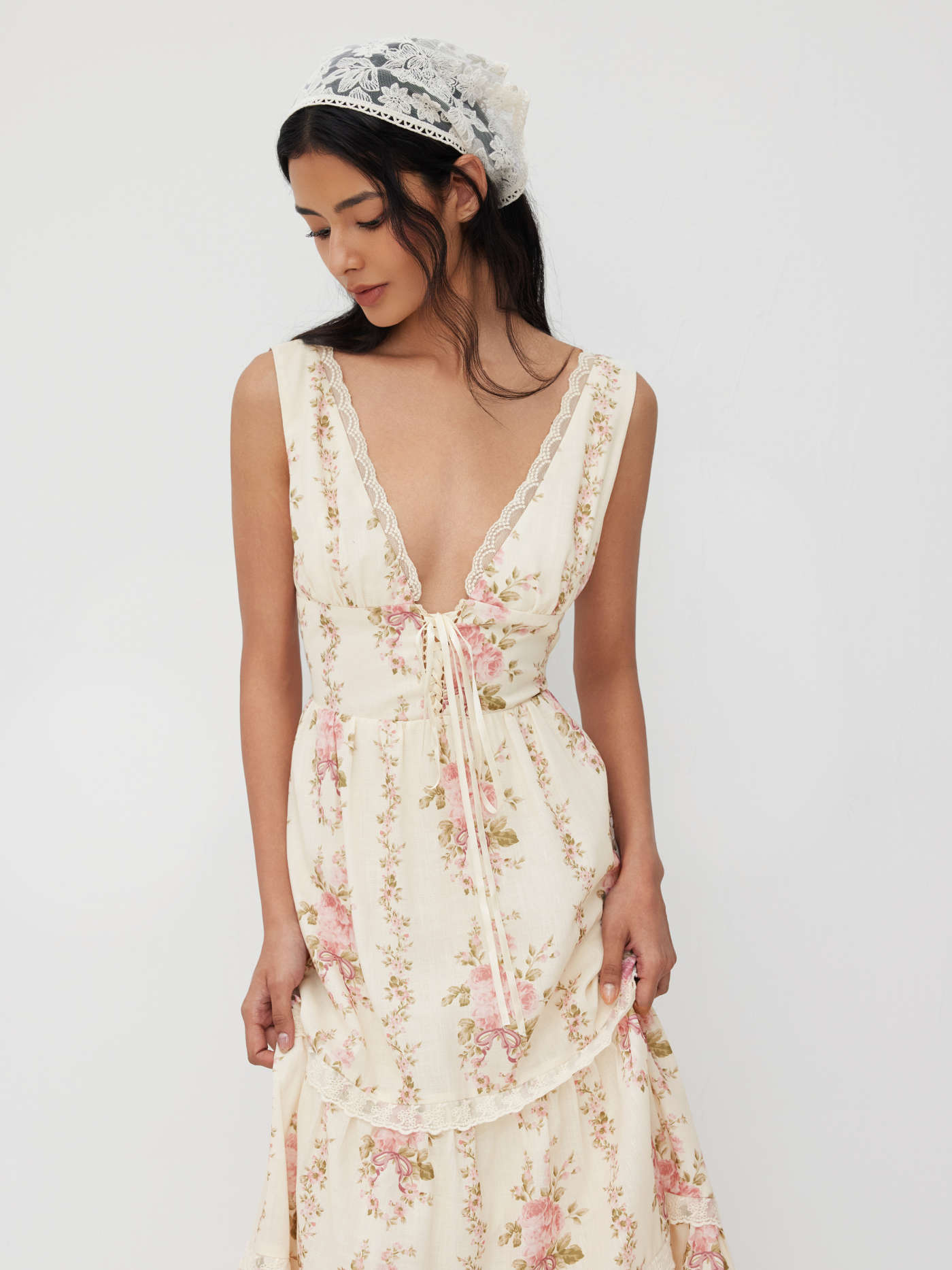 V-neck Lace Trim Floral Lace Up Layered Maxi Dress
