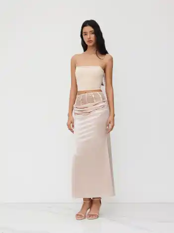 Satin-Maxi-Skirt mit ruchierter Spitze und tiefem Bund