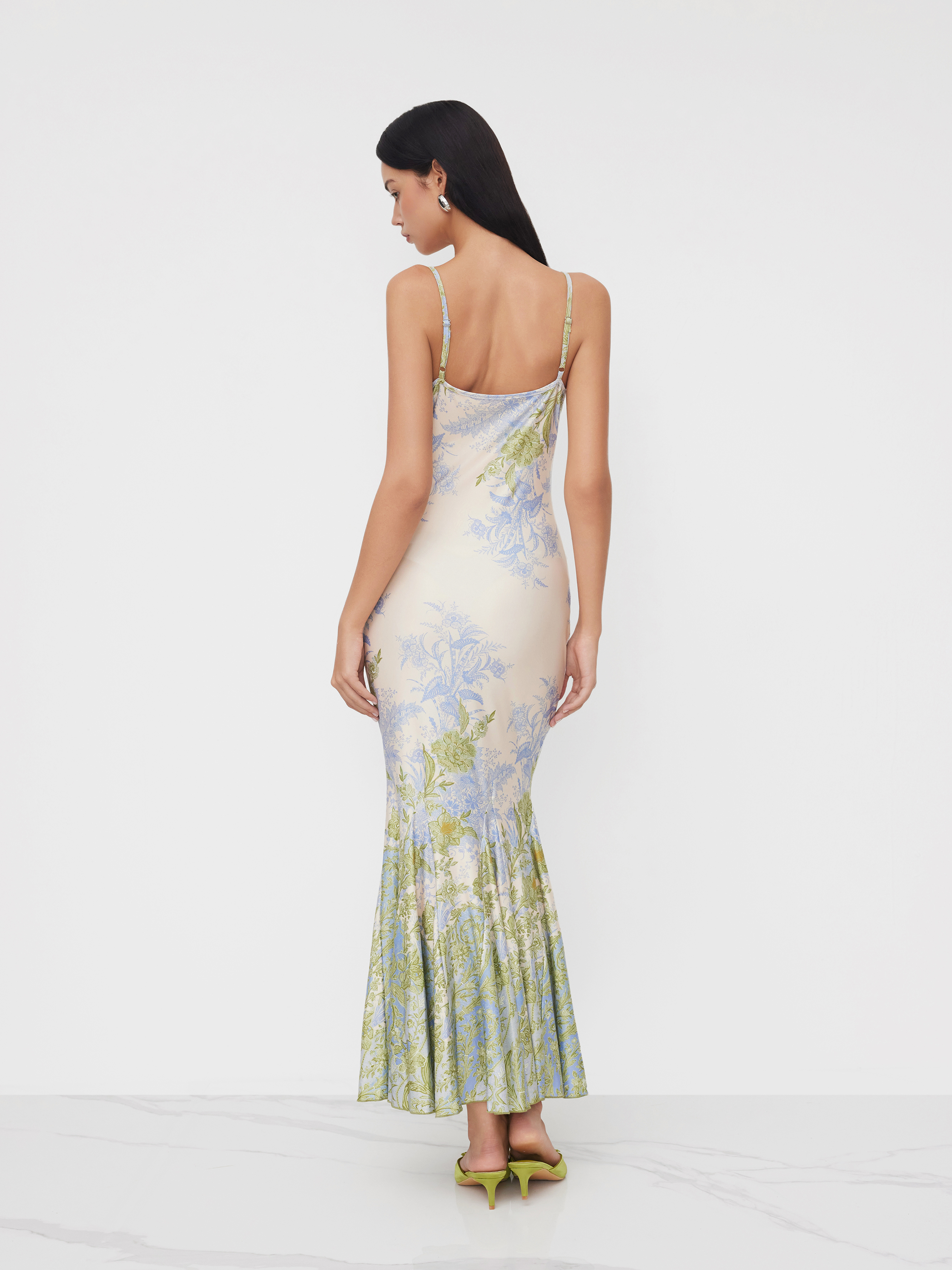 U-neckline Floral Ruffle Mermaid Maxi Dress
