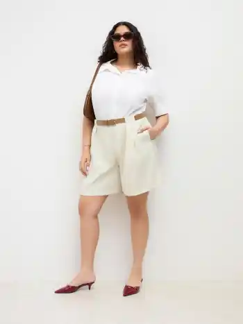 Mittlerer Bund, plissierte Bermudas mit Gürtel Kurve & Plus