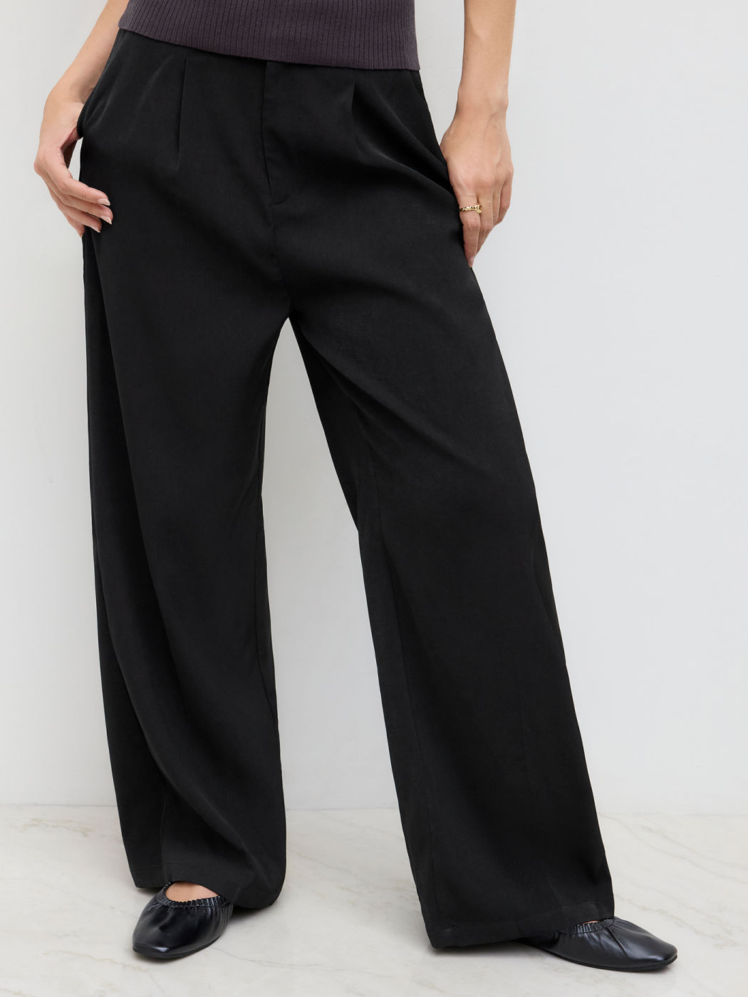 Mittlerer Bund, gerade Beine Hosen