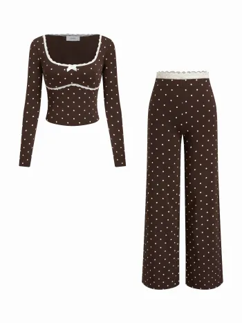 Completo Loungewear Top in misto cotone con pois, fiocco in pizzo e pantaloni a gamba dritta a vita media con finiture a lattuga