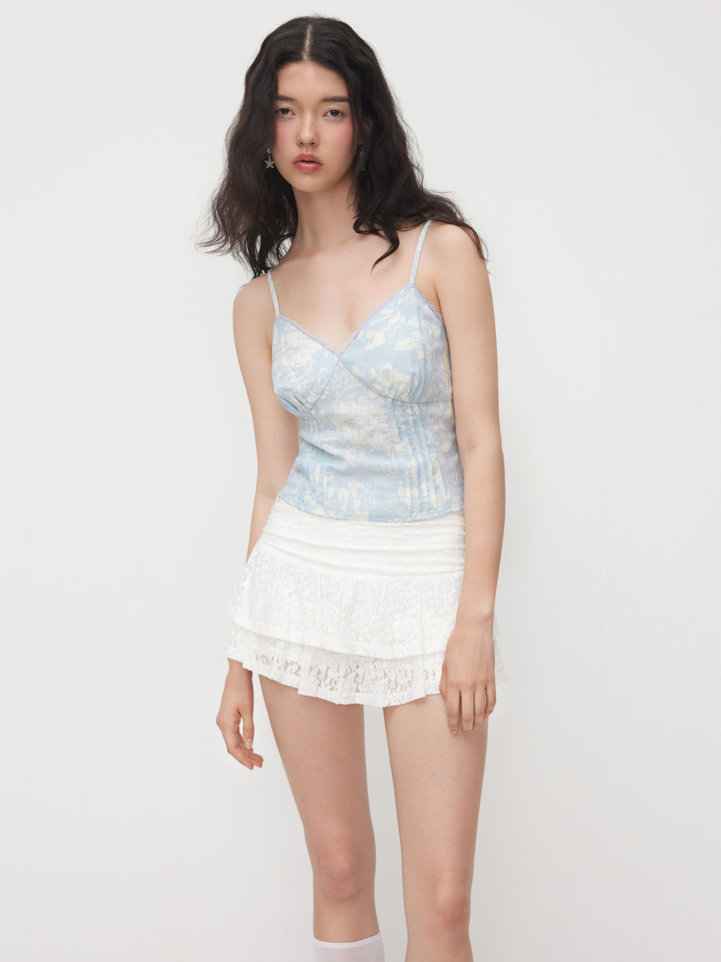 Linen-blend Floral Lace Trim Pleated Cami Top