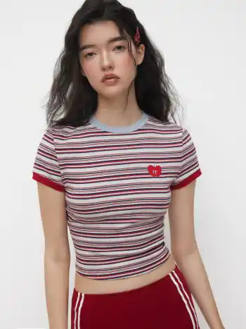 Baumwollmischung Streifen Apfel-Applikation Crop-T-Shirt