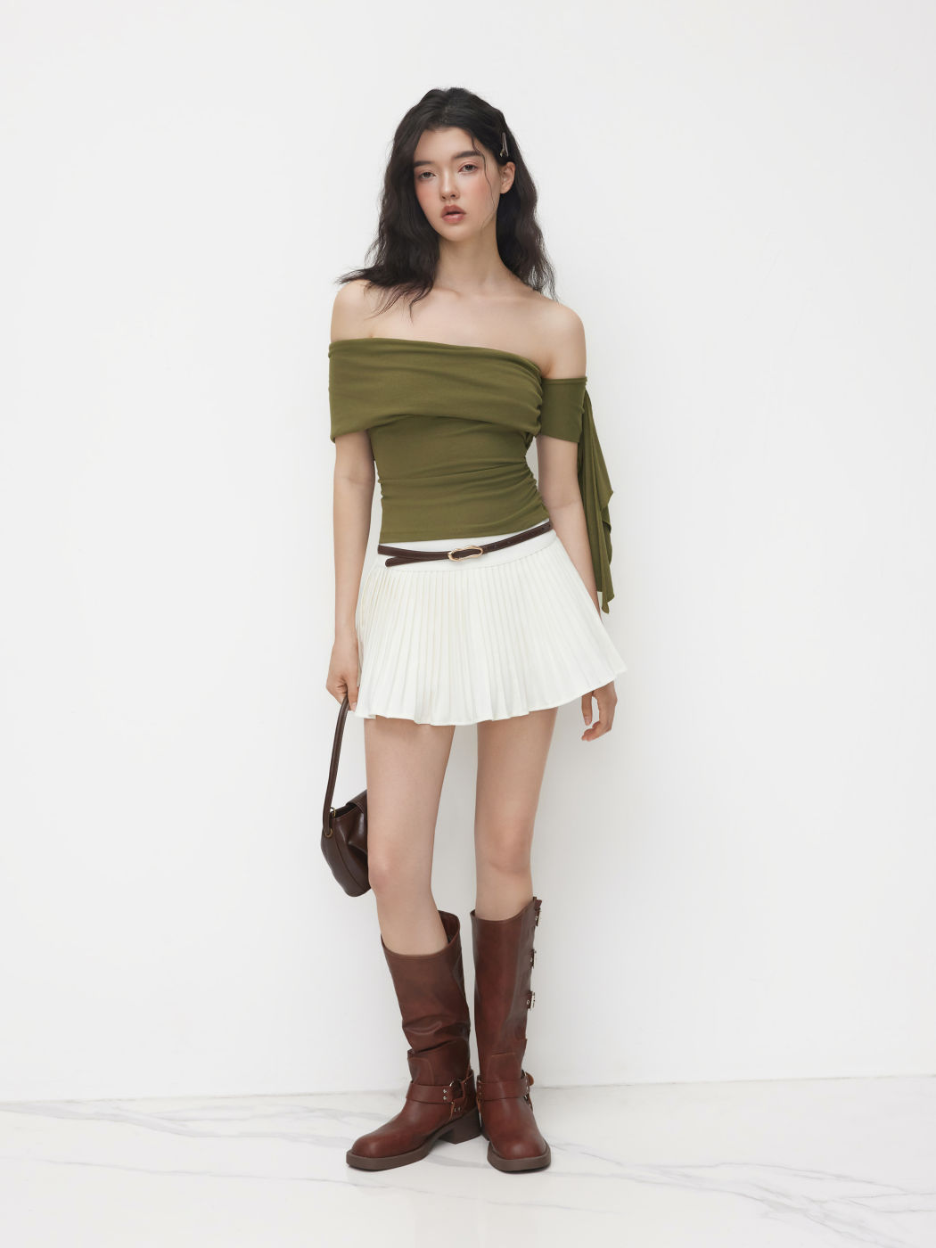 Top arricciato con spalle scoperte