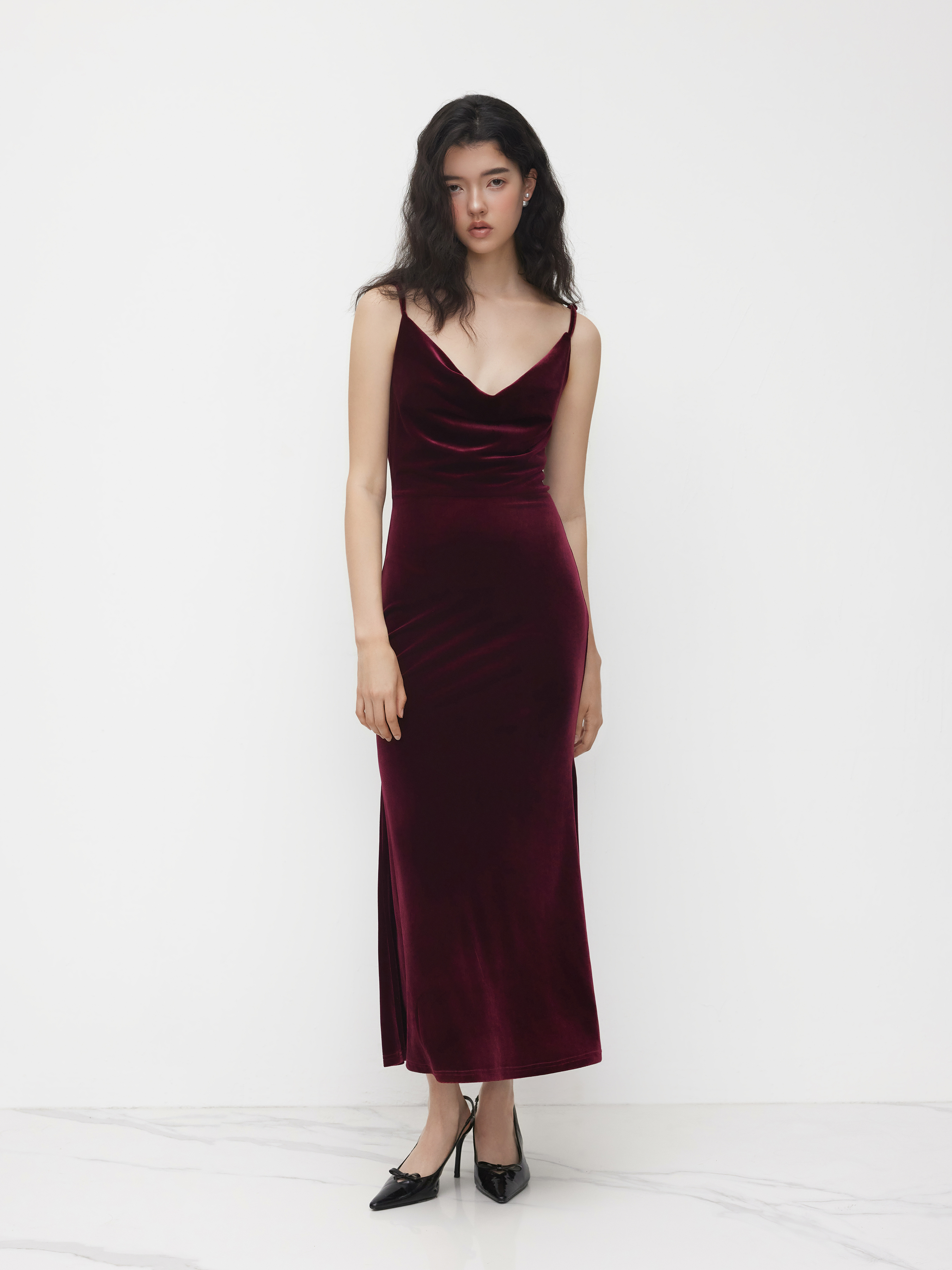 Velvet Cowl Neck Backless Chain Detail Mermaid Maxi Dress