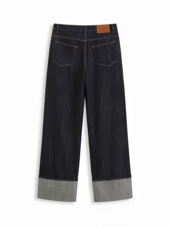 A vita media con gamba dritta e risvolto